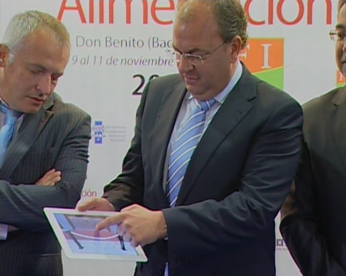 Monago inaugura la Feria Ibérica de la Alimentación