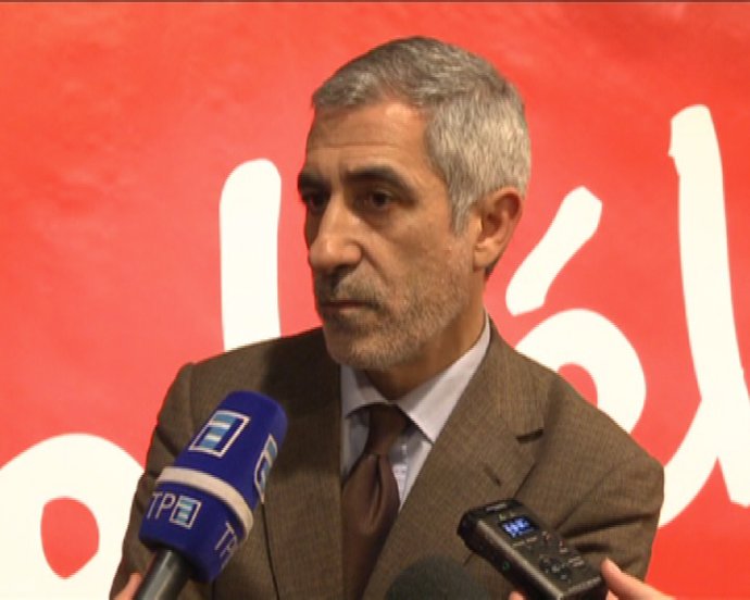 Llamazares dice que el debate "no ha aclarado nada" 