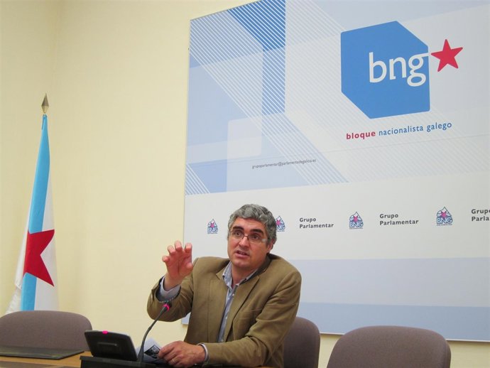 Carlos Aymerich En Rueda De Prensa