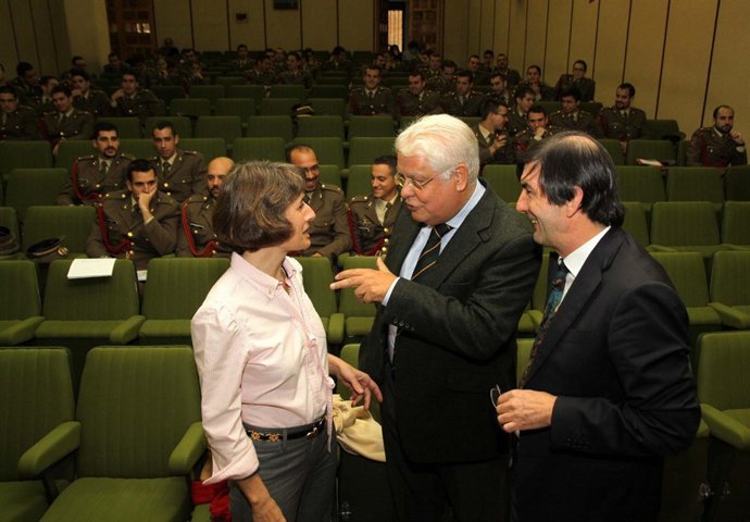 Pedro Meyer (C), Durante Su Participación En El Curso.