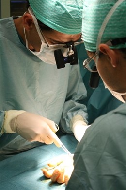 El Cirujano Francisco Del Piñal En Quirófano