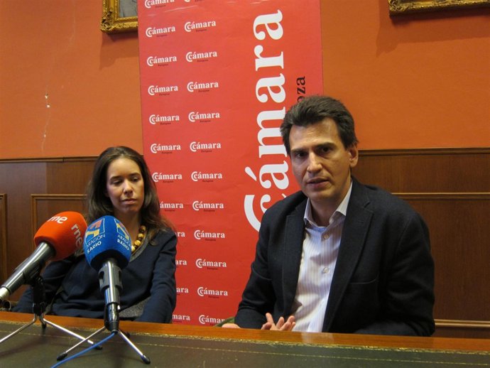 El Presidente Para Europa De Alice, Nacho Somalo, Y La Cofundadora De Mumumio, 