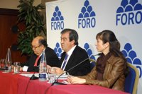 Cascos antepone el "respeto y apoyo a las víctimas a cualquier otra posición conciliadora"