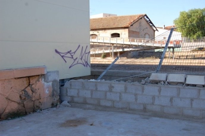 Imagen De Las Consecuencias De Uno De Los Actos Vandálicos