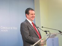 Caballero muestra su "satisfacción" por la inclusión del Puerto y del AVE a Vigo en la Red Transeuropea de Transportes