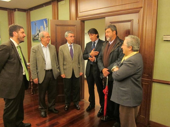 Reunión Del Portavoz Nacional De USCA, Javier Zanón, Con Cámaras De Comercio
