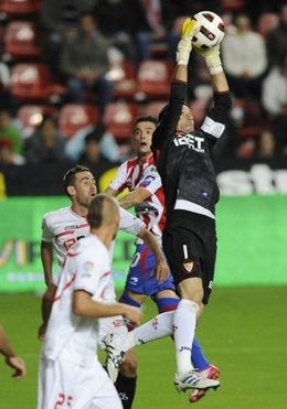 Palop, En Un  Partido Del Sevilla 