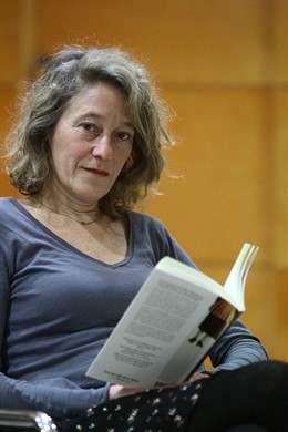 Nathalie Kuperman Libera La Ansiedad Laboral En 'Cuando Éramos Seres Vivos'