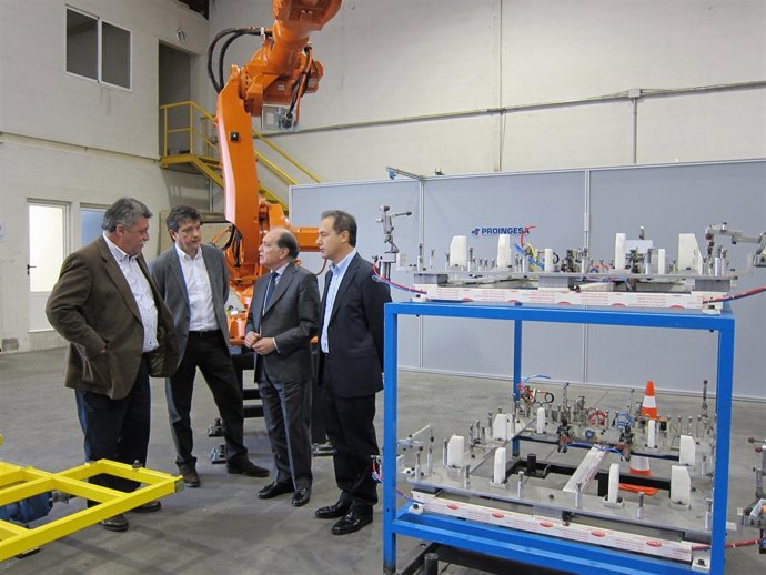 El Consejero De Economía Visita La Empresa Proingesa Para Conocer Sus Proyectos