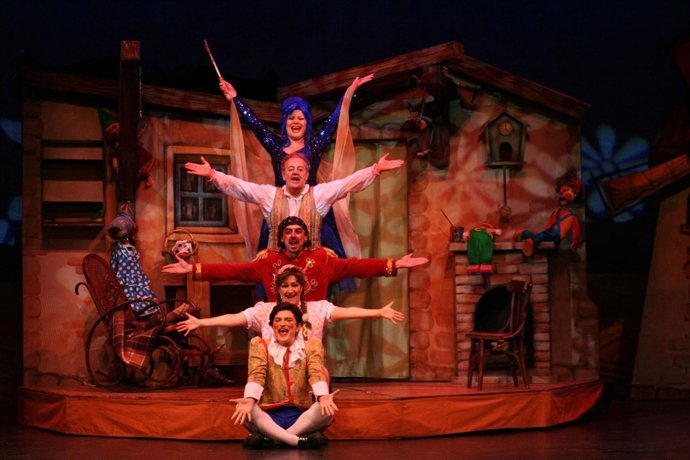 Integrantes De La Compañía La Bicicleta