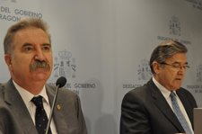 El Delegado Del Gobierno En Aragón (Izda.) Y El Subdelegado En Zaragoza (Dcha).
