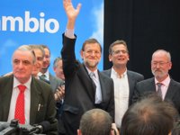 Rajoy se niega a hacer "campaña electoral" a ETA
