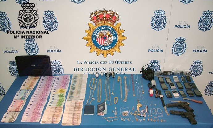 Objetos Sustraídos En El Robo De Una Vivienda En Establiments