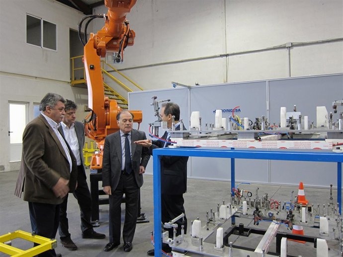 El Consejero De Economía Visita La Empresa Proingesa Para Conocer Sus Proyectos