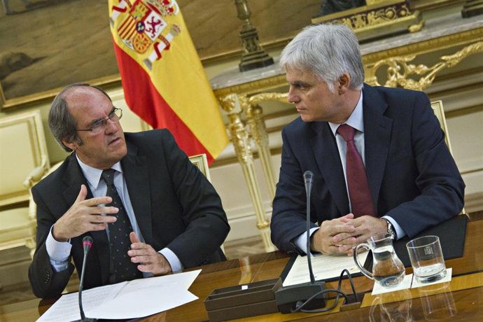 Ángel Gabilondo Y José Miguel Pérez