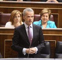 Camacho "felicita" a la Guardia Civil por el buen trabajo realizado para recuperar los cuadros robados en Maello (Ávila)