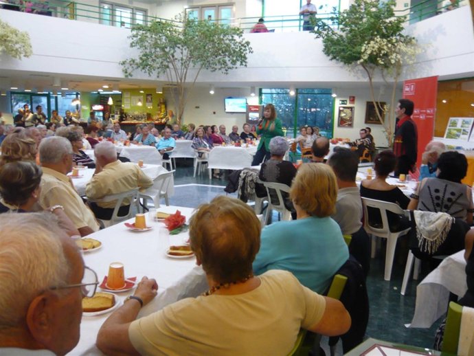 Imagen Del Acto Con Leire Pajín