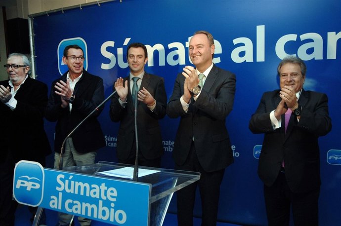 Alberto Fabra En Un Mitin Del PP En Requena