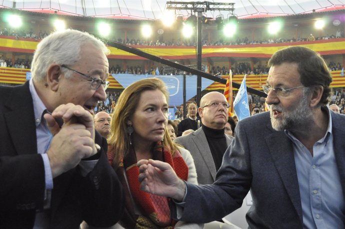 Rajoy (PP) Habla Con Biel (PAR)