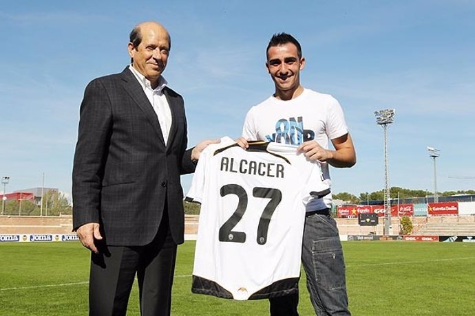 Paco Alcácer Y Manuel Llorente En El Valencia CF
