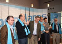 Granados arremete contra UPyD y dice que es un partido formado por un "puñado de oportunistas"