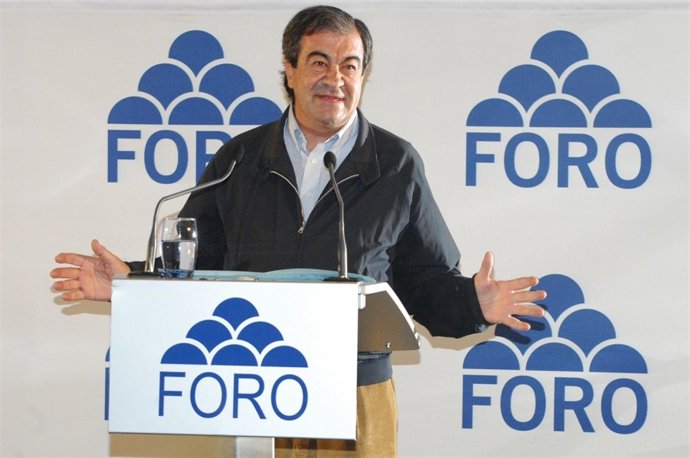 Mitin De Cascos En La Felguera