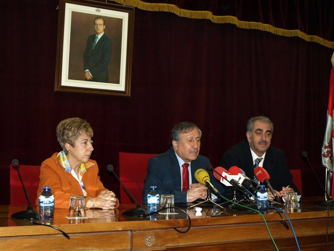 Conferencia Del Embajador De Palestina