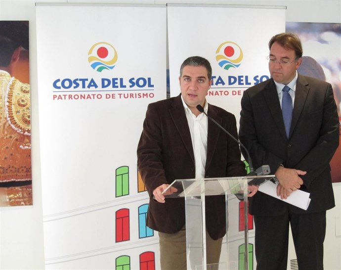 El Presidente Del Patronato De Turismo, Elías Bendodo, Y Gerente Arturo Bernal