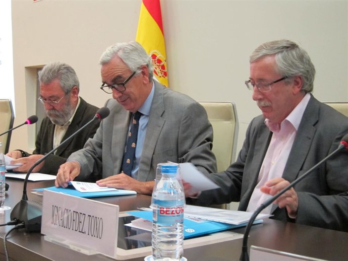 Secretarios Generales De CC.OO Y UGT, Toxo Y Méndez, Y Presidente De CES, Peña