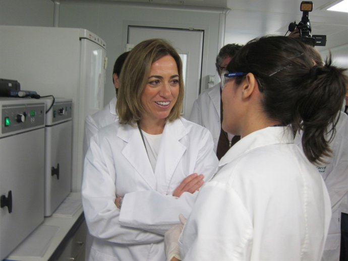 Carme Chacón, En Una Visita A Oryzon Genomics