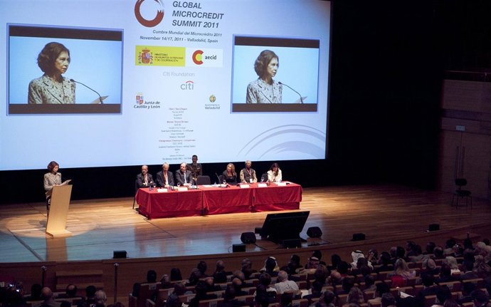 La Reina Doña Sofía Interviene En La Apertura De La V Cumbre Del Microcrédit
