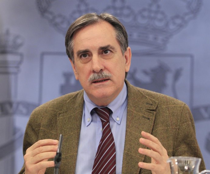 El Ministro De Trabajo, Valeriano Gómez