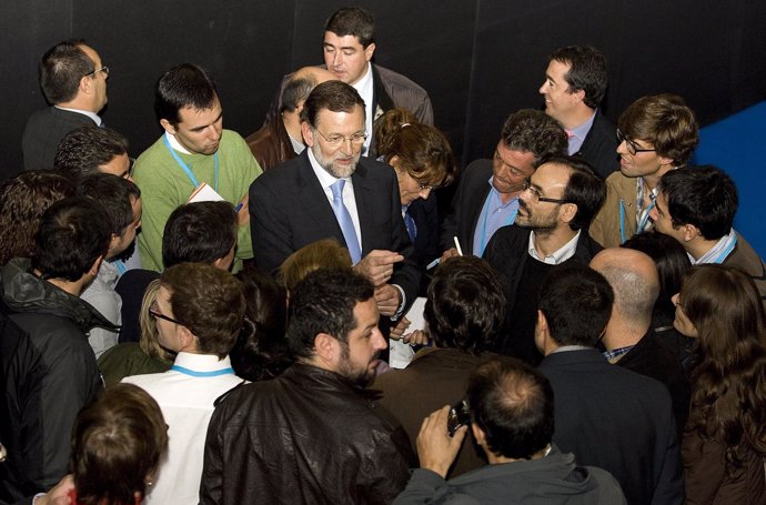 Mariano Rajoy Con Periodistas 