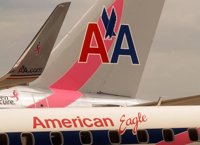 EEUU multa a American Eagle por mantener a 600 pasajeros más de 3 horas en pista