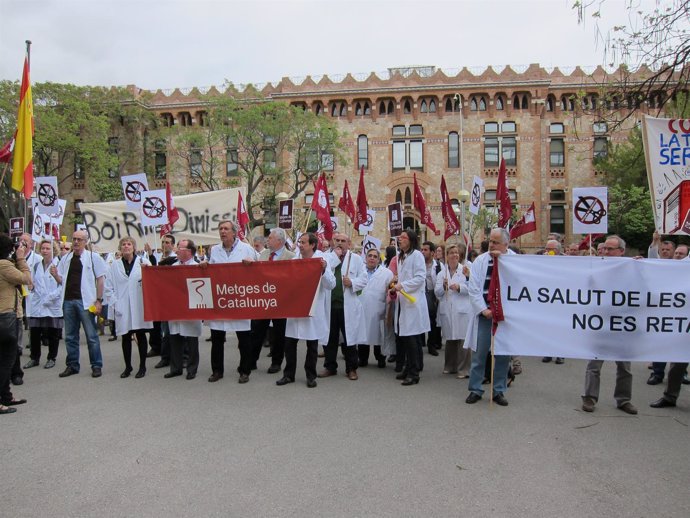 Protesta De Médicos De Catalunya, Abril 2011