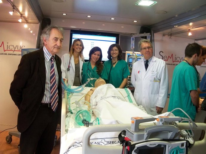 Autobús 'UCI Es Vida' De La SEMICYUC