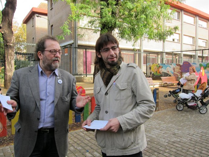 Yuste Y Sanz (CHA-IU) En El Colegio Tenerías