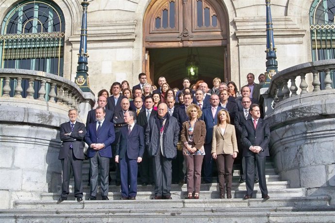 Concentración De Cargos Municipales Por El Asesinato De Un Hombre En Santutxu.