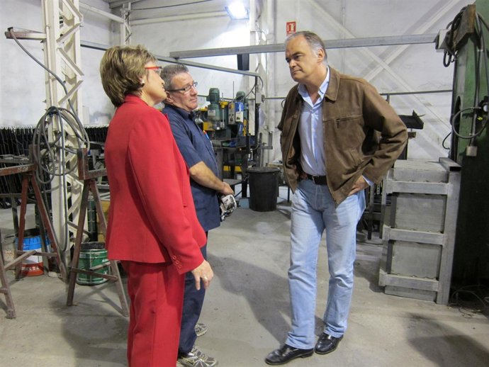 González Pons Visita Una Fábrica De Puertas