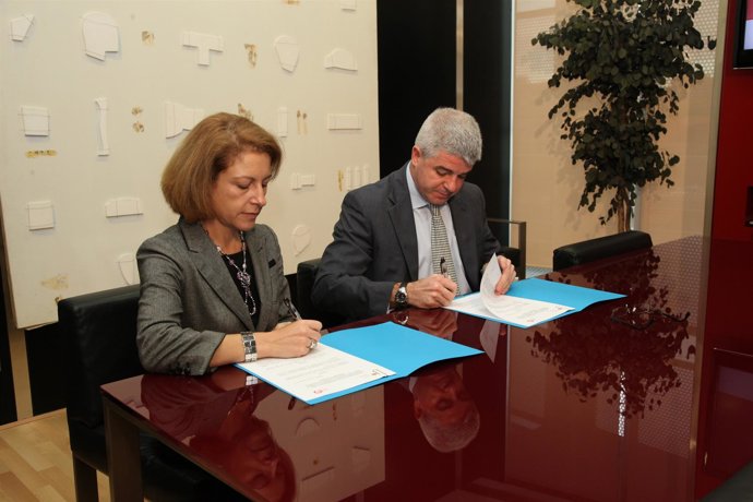 Convenio Entre RTVV Y CEU