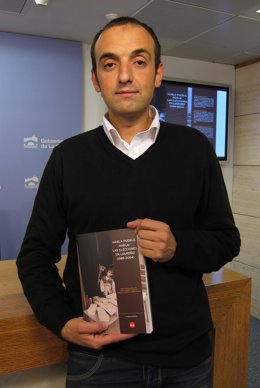 El Investigador Sergio Andrés Cabello, Autor De 'Habla Pueblo Habla'