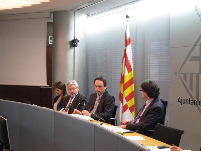Los Concejales De Barcelona F.Vila, J.Puigdollers, J.Ciurana Y J.Portabella