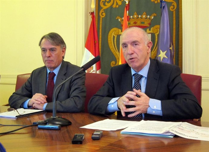 Francisco Álvarez, Junto Al Delegado Del Gobierno En Asturias