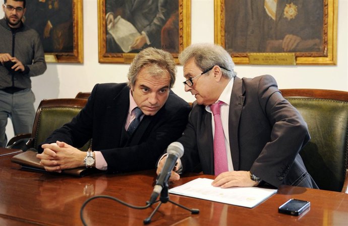 Alfonso Rus, Antes De Comenzar El Encuentro Con Los Medios