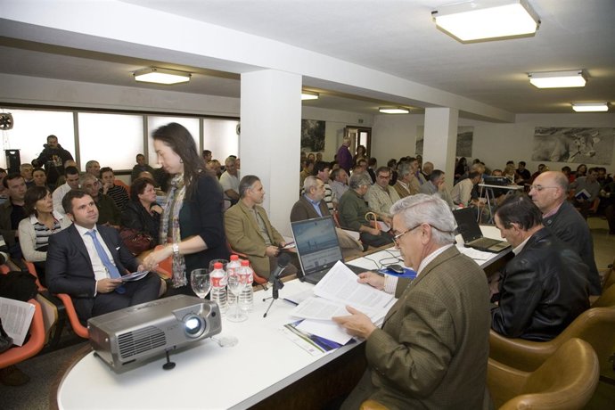 Presentación De La Unidad De Inspección Y Certificación Del LIL En Torrelavega 