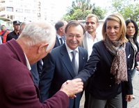 Cospedal reprocha al PSOE que incite a los españoles "a pelearse"