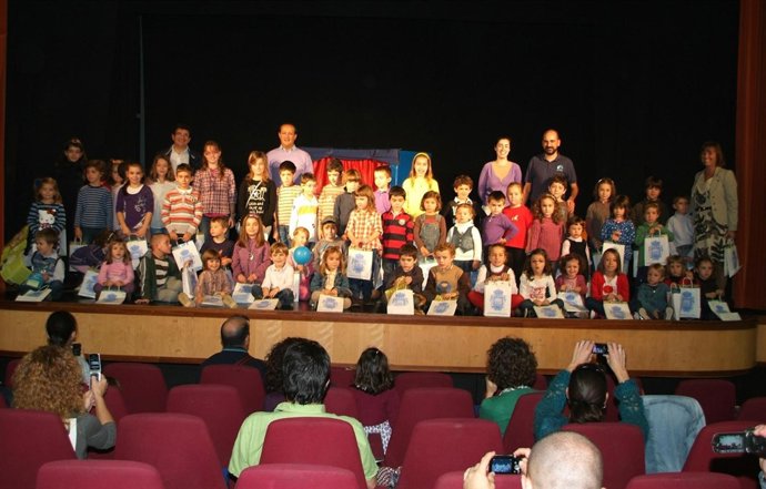 Entrega De Premios Del Concurso Del Día Mundial De Las Aves