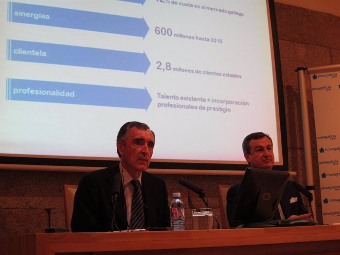 Castellano Y González-Bueno Durante La Presentación De Novagalicia Banco Y NGB