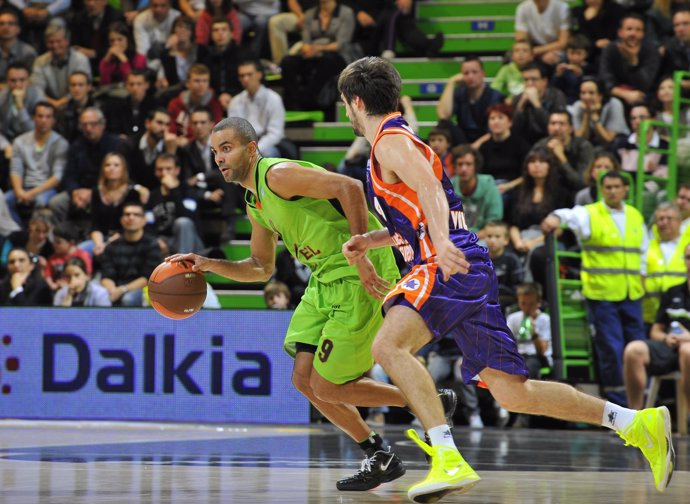 Tony Parker Contra El Valencia Basket