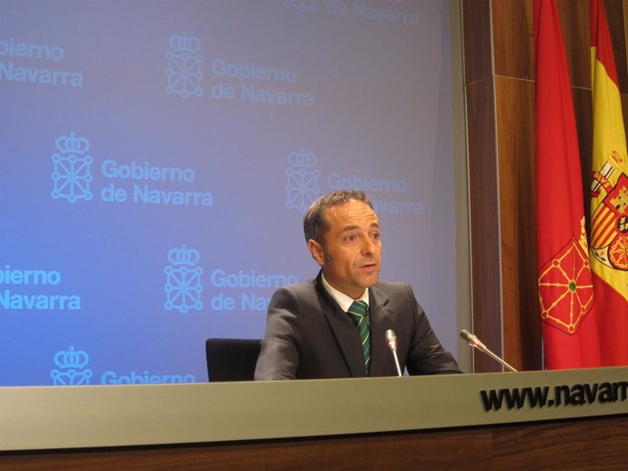 El Portavoz Del Gobierno Foral, Juan Luis Sánchez De Muniáin.